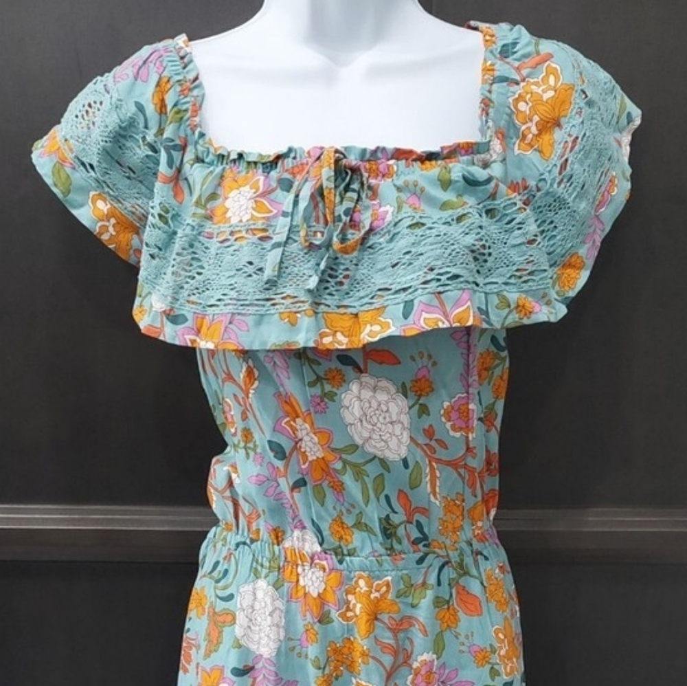 Floral Maxi Dress with Ruffle Neckline